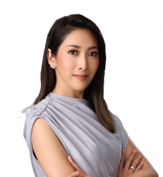 ครูนุ่น — ชุติมา พึ่งความสุข